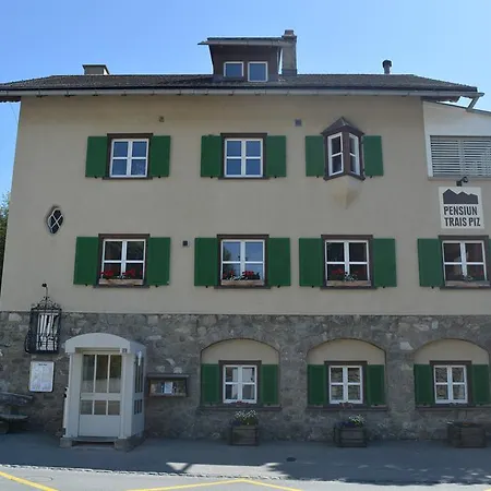 Pensiun Trais Piz Auberge de jeunesse *